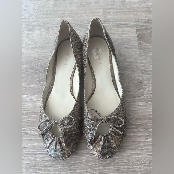 Nine West faux snakeskin ballet flats size 8.5 - Picture 1 of 4